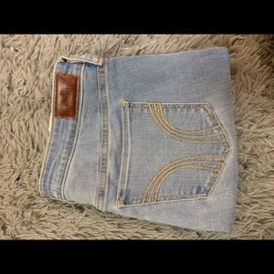 CUTE light wash, cropped skinny